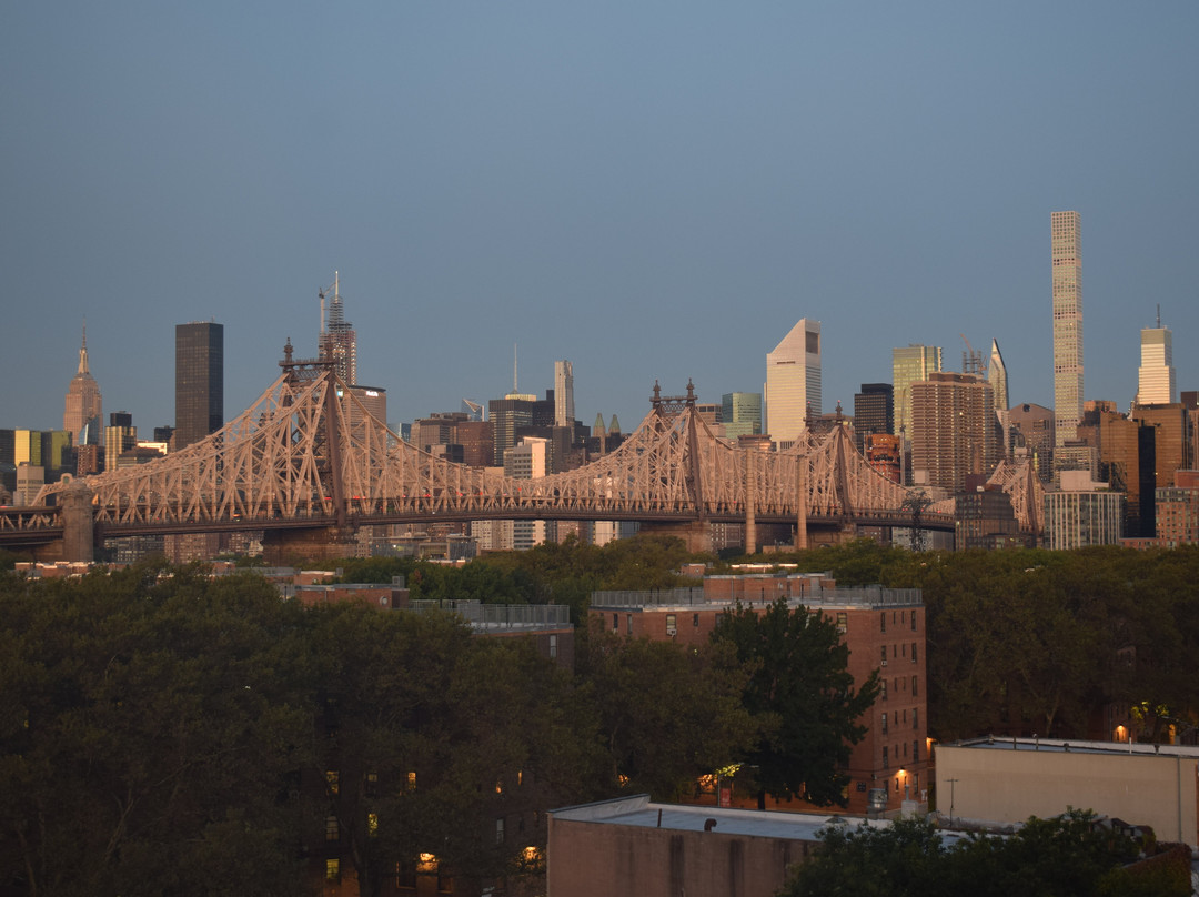 贝斯特韦斯特广场酒店主图