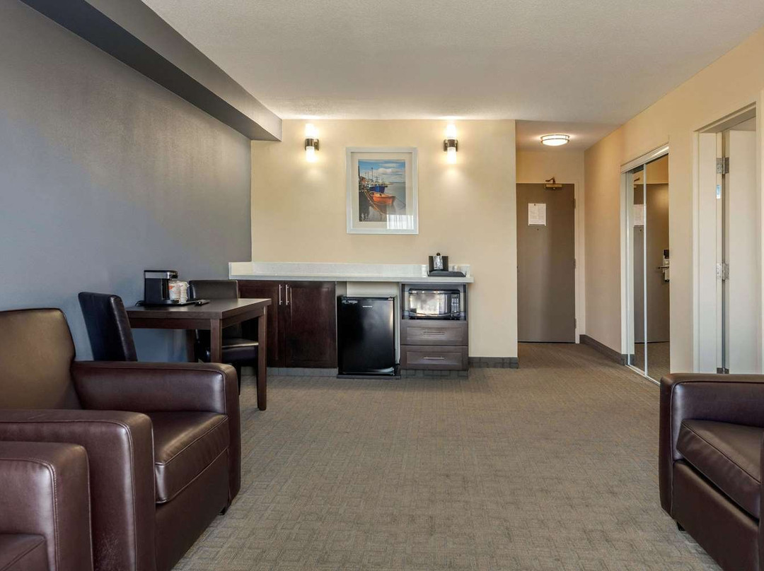 Quality Inn & Suites Bathurst主图