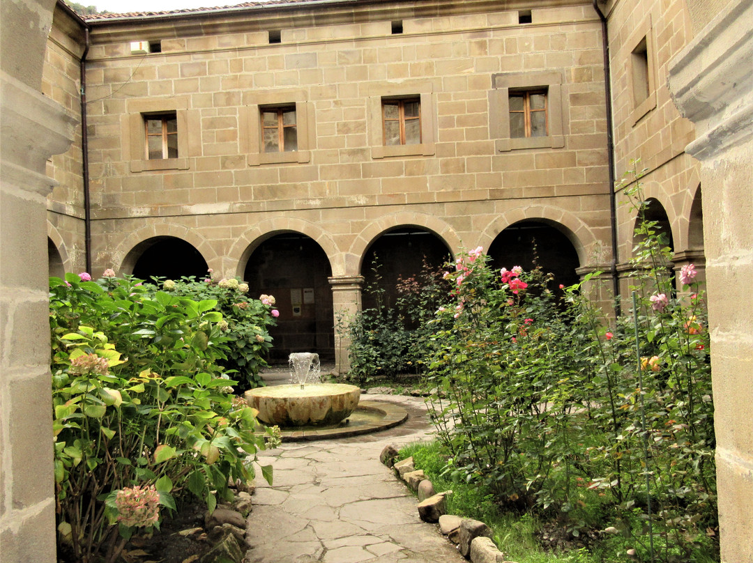 Monasterio de Santo Toribio de Liebana-Cantabria必去景点