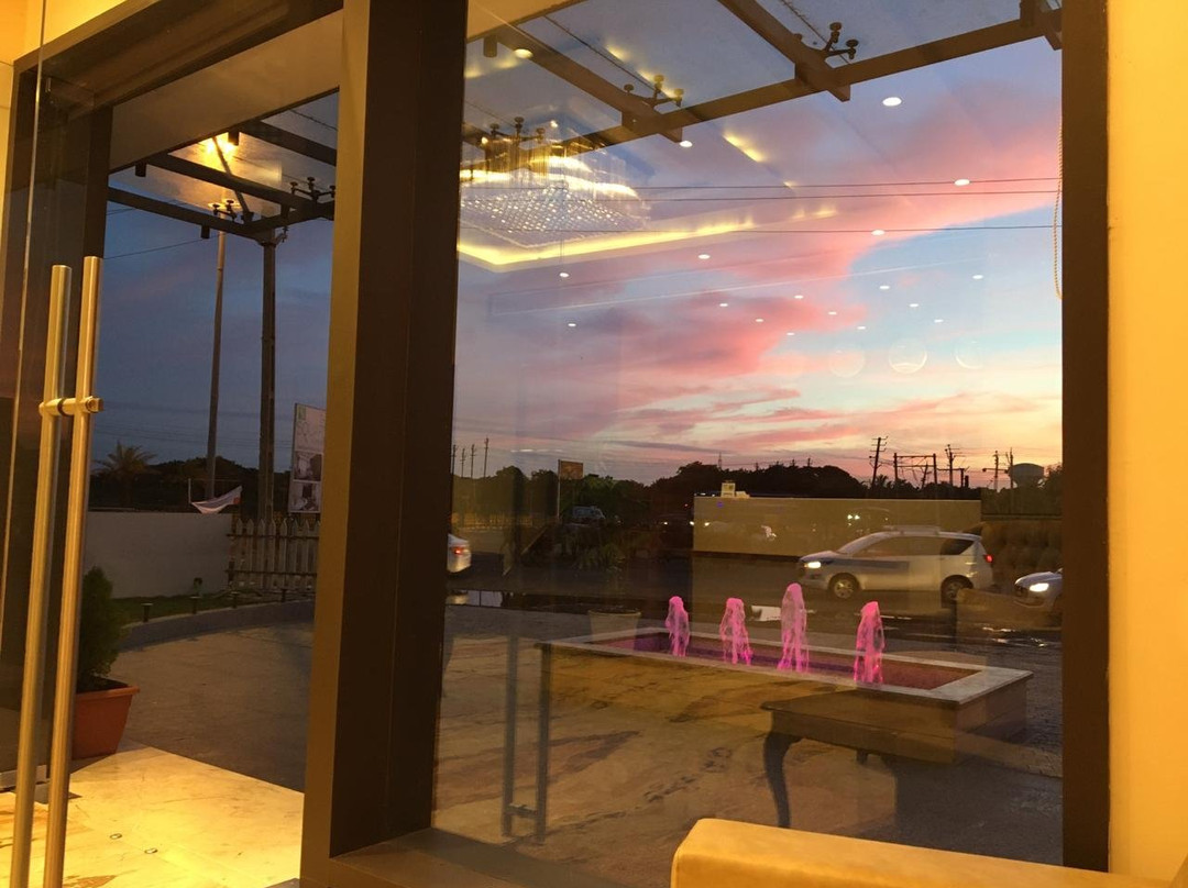 The Square Somnath主图