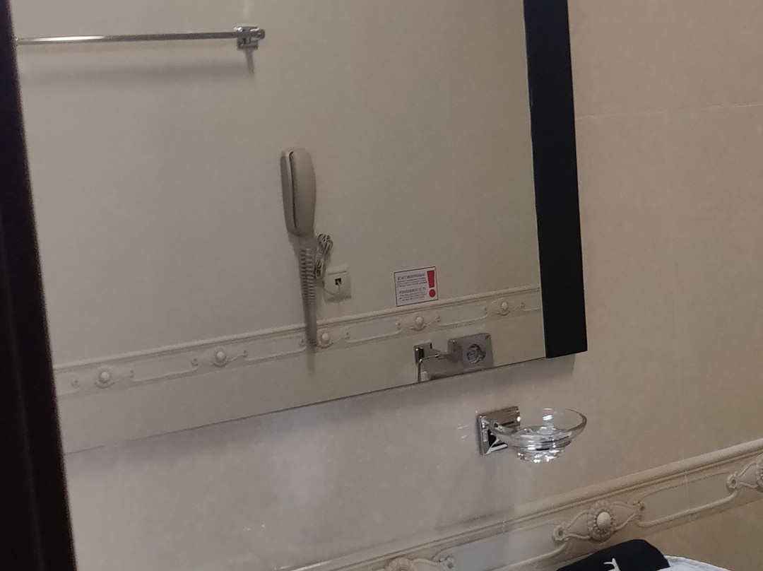 AllureInn Hotel主图