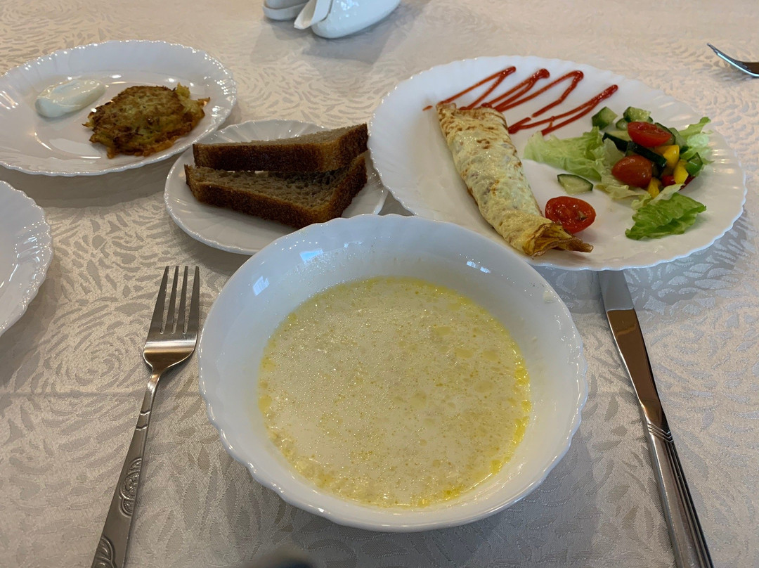 Druzhba Hotel主图