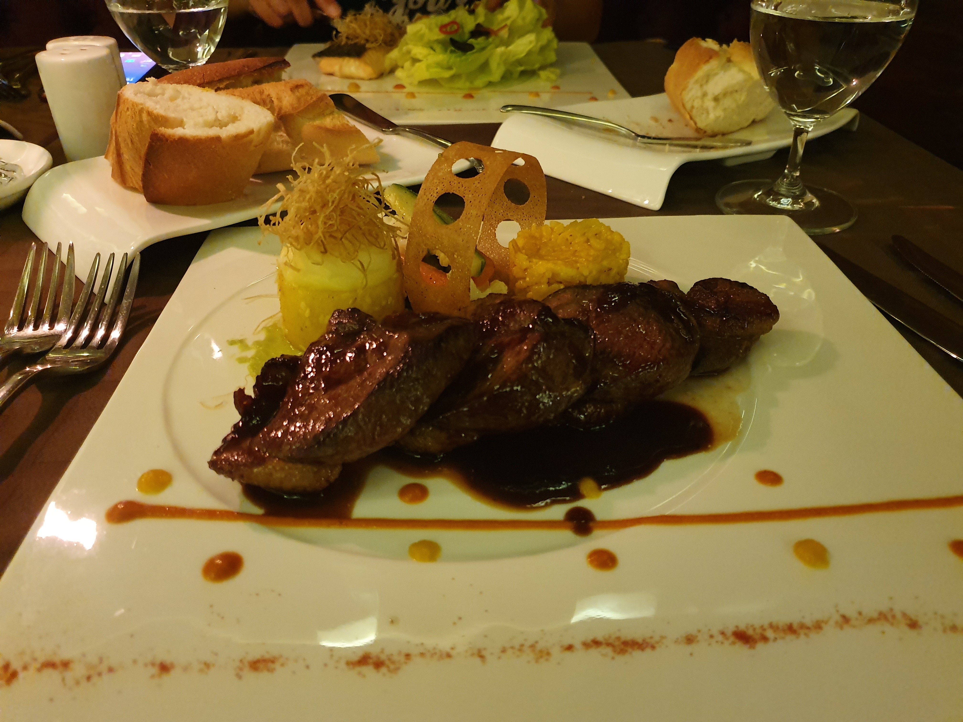 Ferdi Lilly Hotel-餐饮