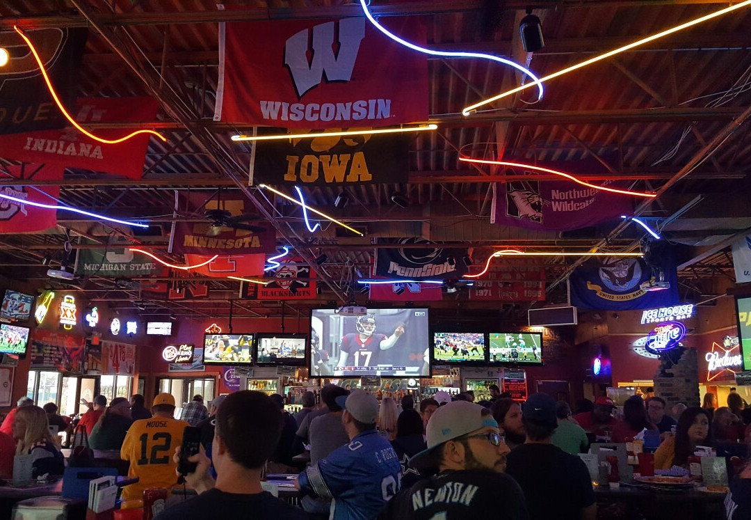 Bennington旅游景点-Icehouse Sports Bar