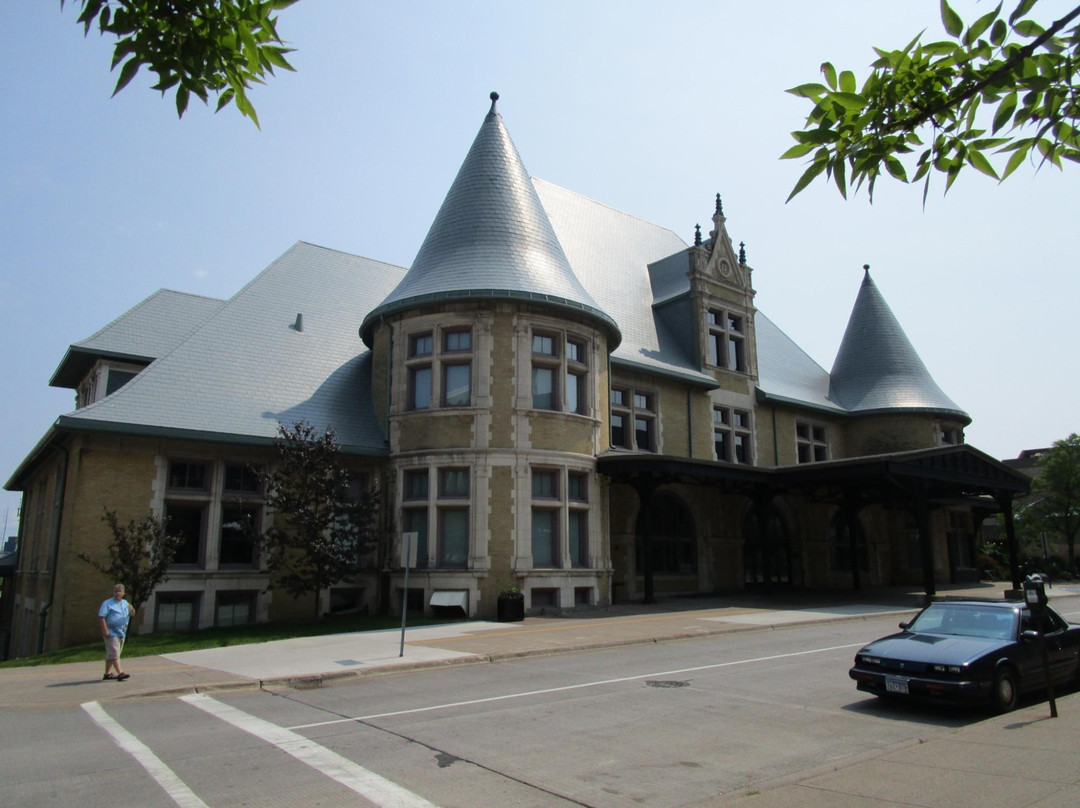 The St. Louis County Depot