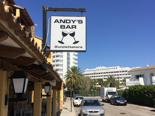 Andy's Bar-阿尔库迪亚港必去景点