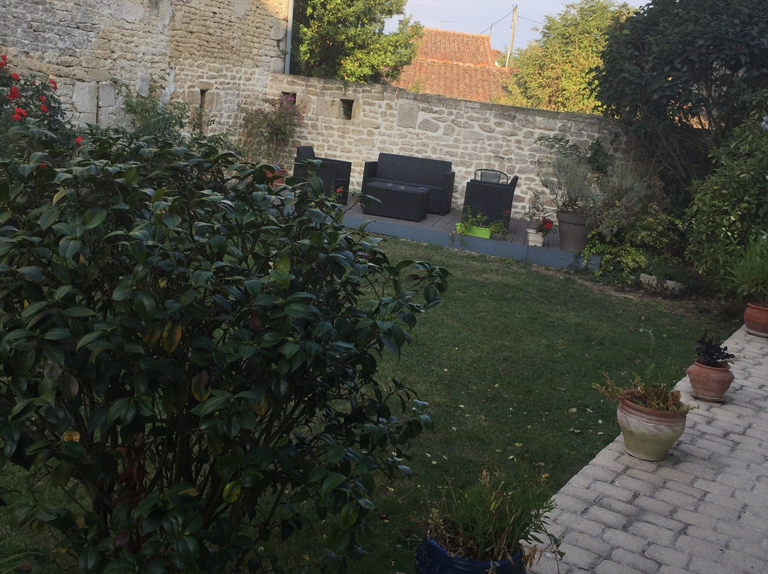 Hotel Du Donjon主图