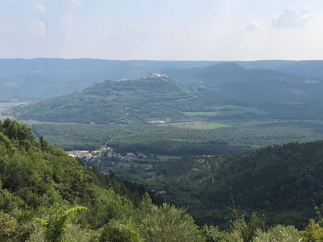 Vespa Tour Istria - Montona Tours-Motovun必去景点