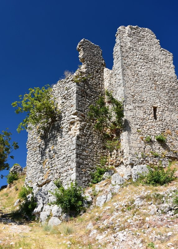 Castello di Roccaguglielma-Esperia必去景点