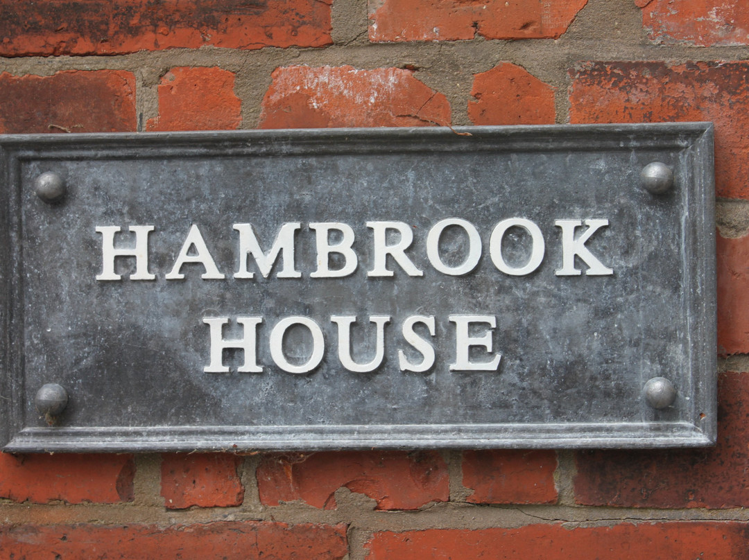 Hambrook House主图