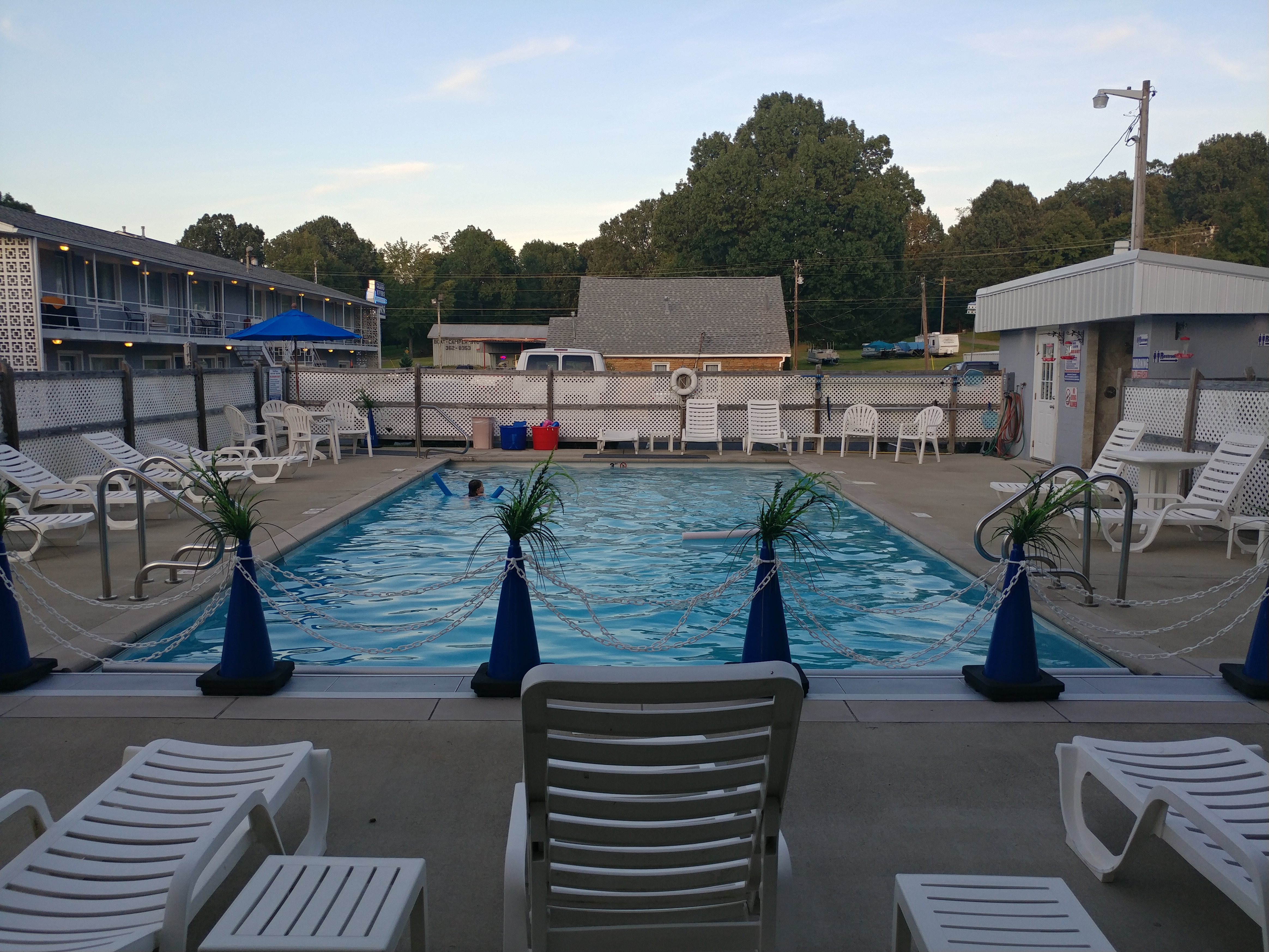 Grand Rivers Inn-官方