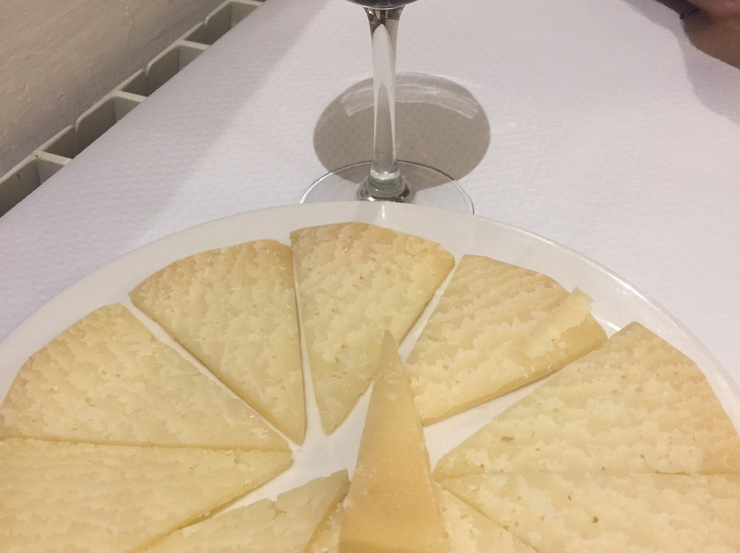 Caserio de Vadillos S.L主图