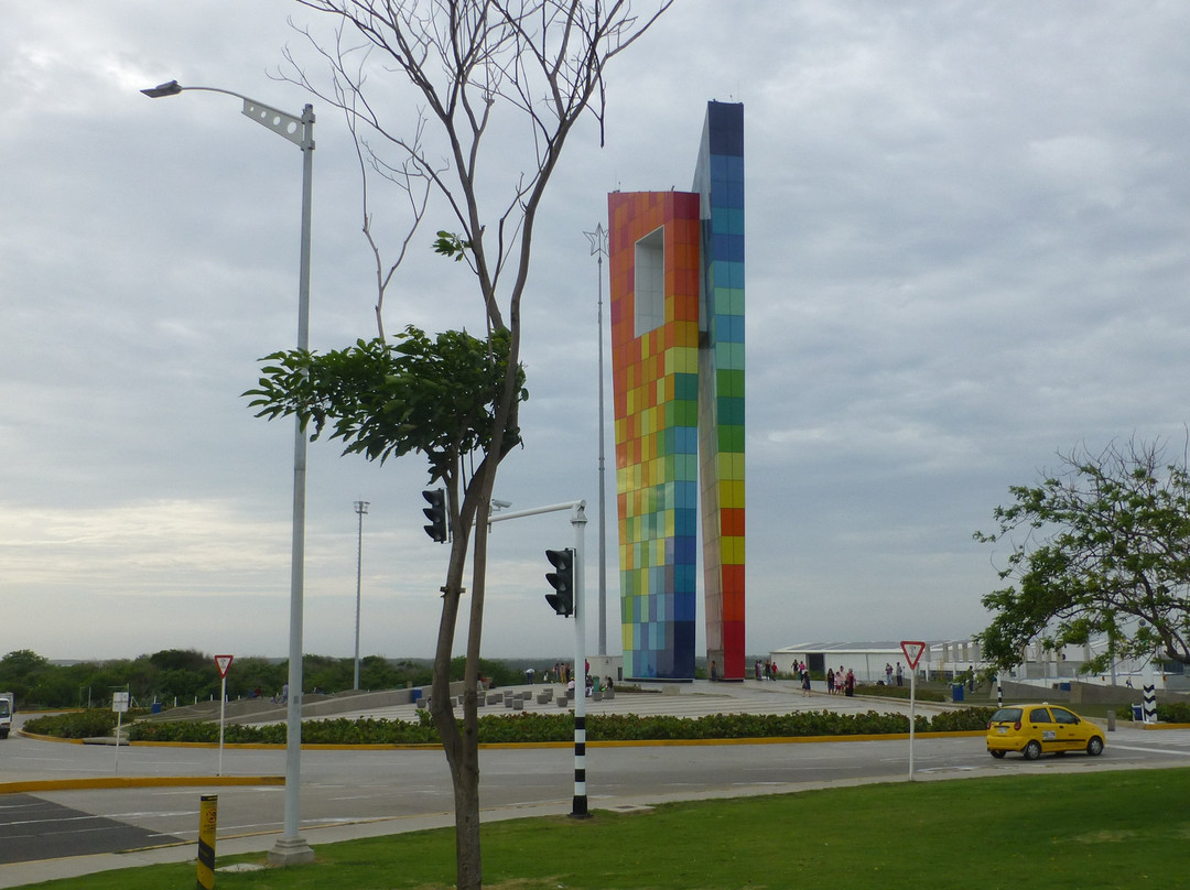 Monumento Ventana Al Mundo景点图片