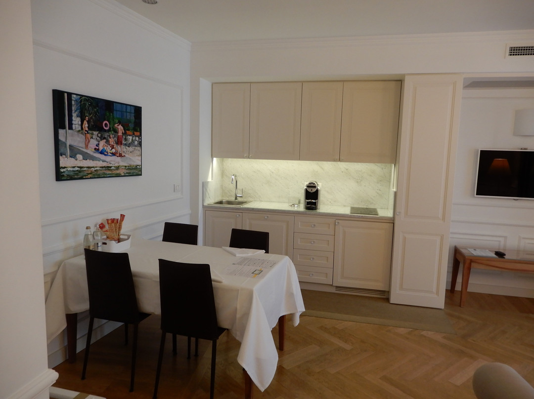 Borgolago Suites Hotel主图