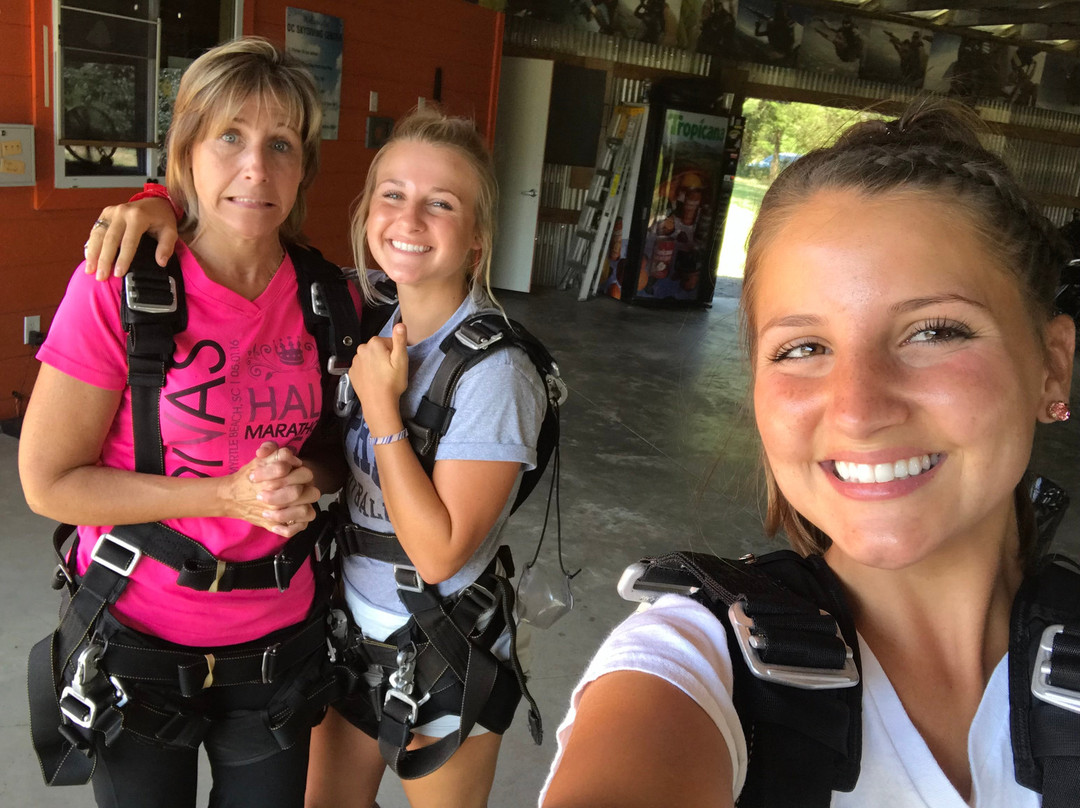 DC Skydiving Center-沃伦顿必去景点