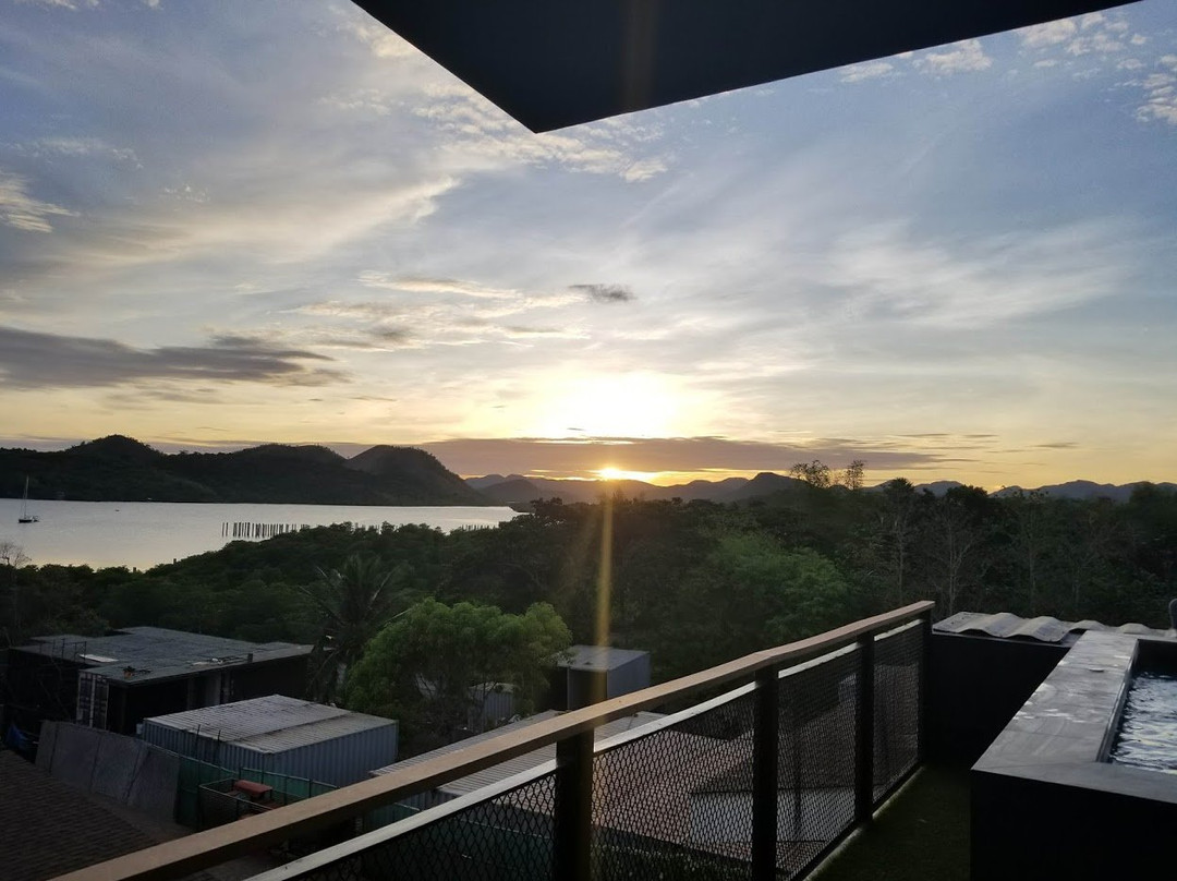 弗尼里昂旅馆主图