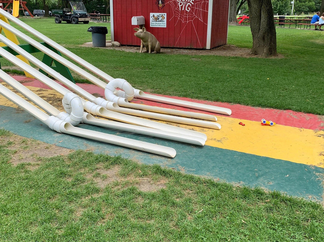 Green Meadows Petting Farm-Waterford必去景点