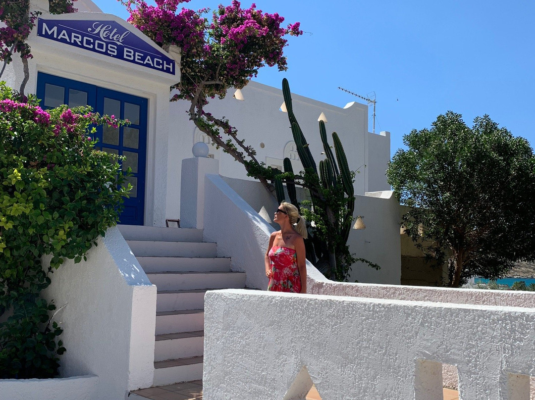 Marcos Beach Hotel主图