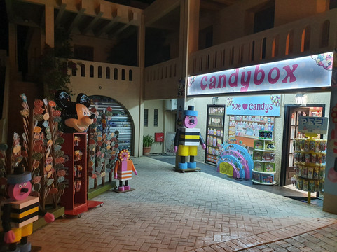 Candybox-Platanias必去景点