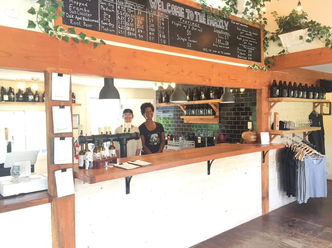 The Bricker Cider Company-Sechelt必去景点