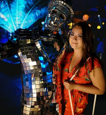 Makarana Bar-玛卡沙必去景点