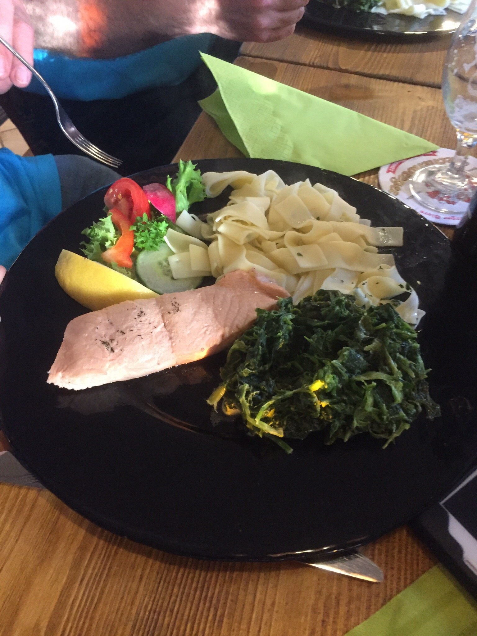 Ratskeller Berghotel & Restaurant-官方