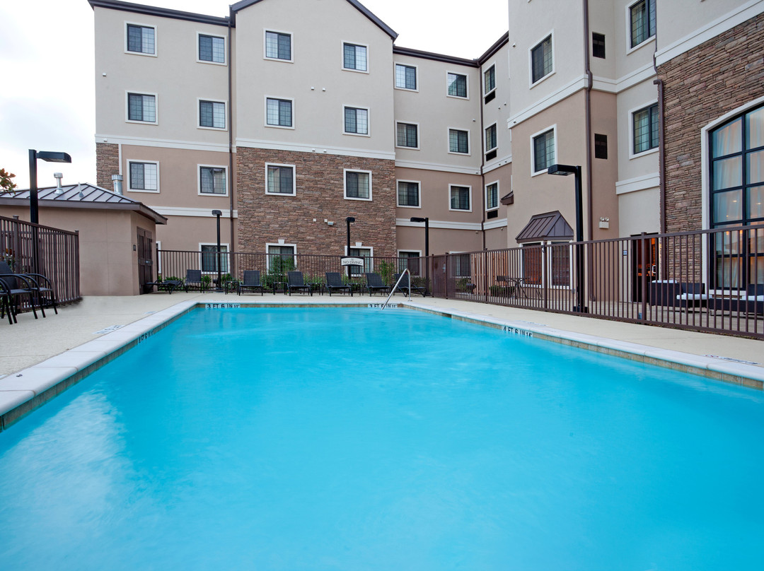 Staybridge Suites San Antonio Sea World by IHG主图