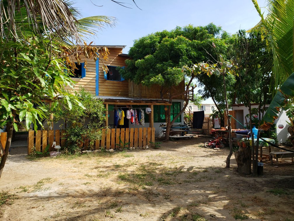 Hostal Puerto Engabao "El Surf Shelter"
