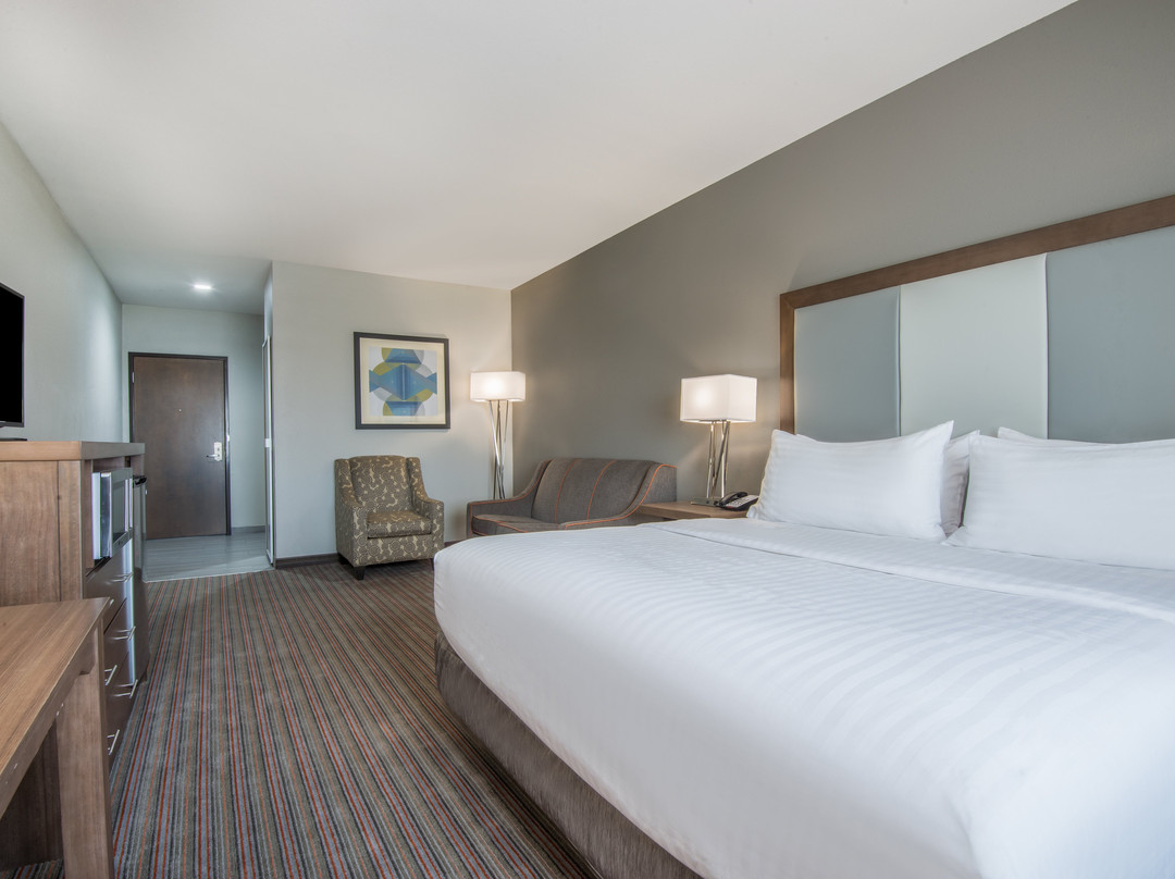 Holiday Inn Express & Suites Stillwater - University Area by IHG
