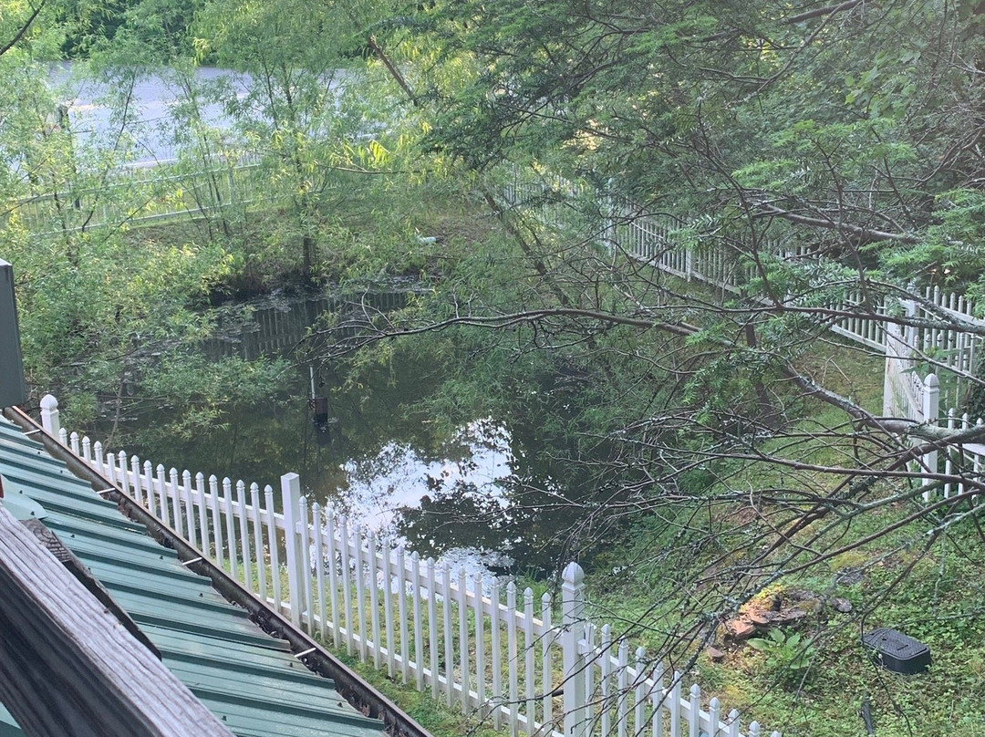 Willowbrook Inn主图