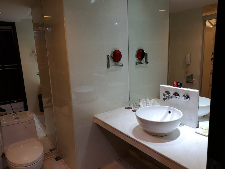 紫东阁华天大酒店主图