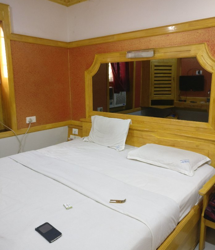 New Tirupur Lodge