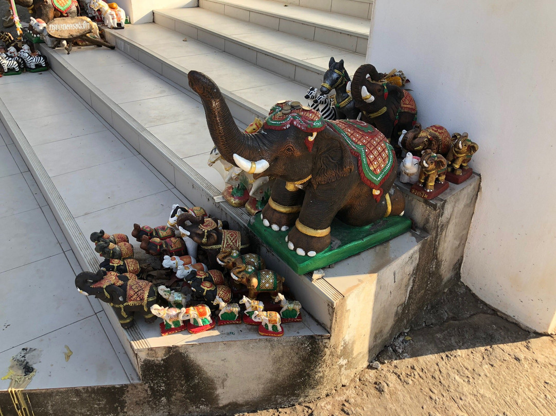 Wat Phu Thong Thep Nimit景点图片