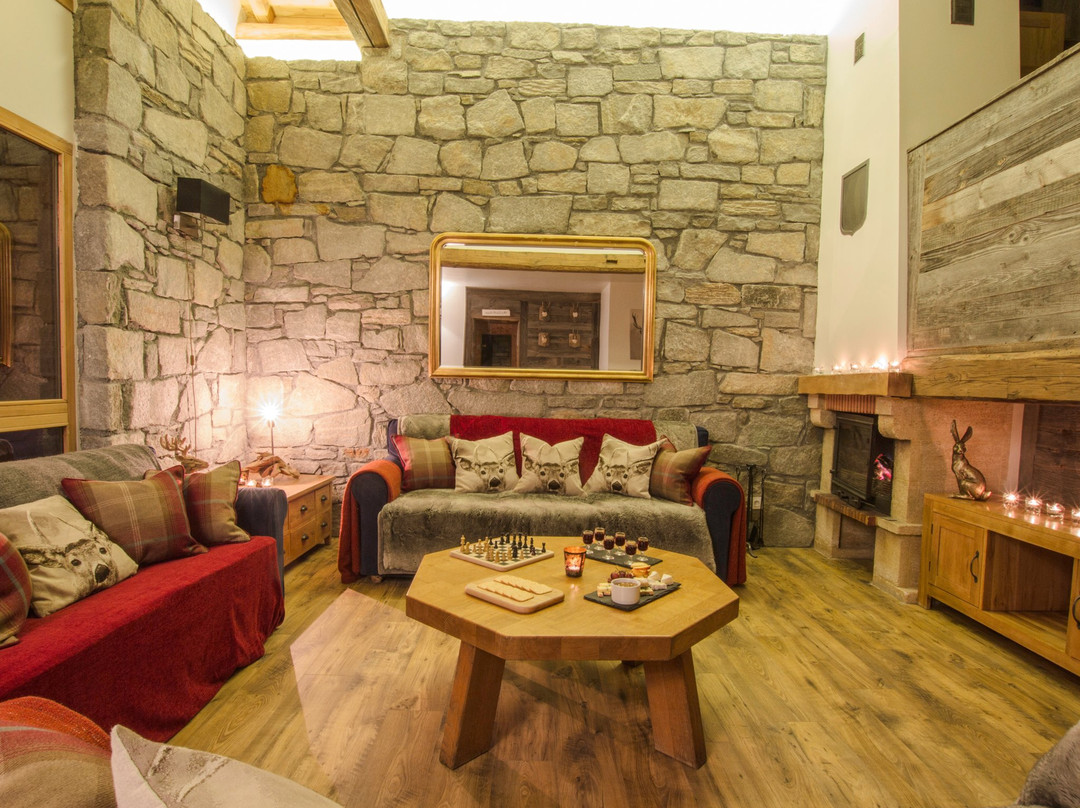 Chalet Boubou by Chardons
