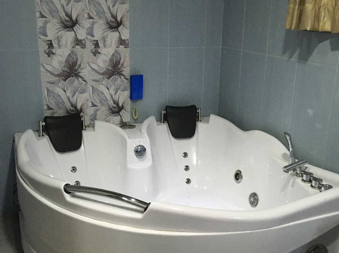 荣耀格兰德酒店主图