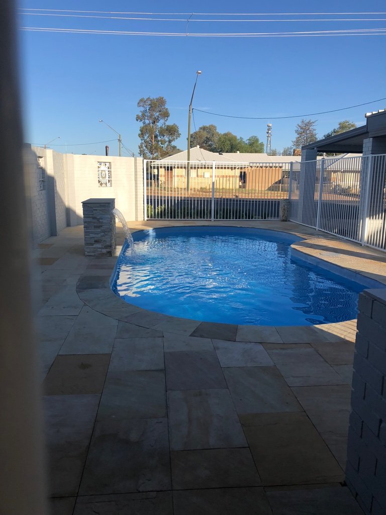 Cobar Oasis Motel-泳池