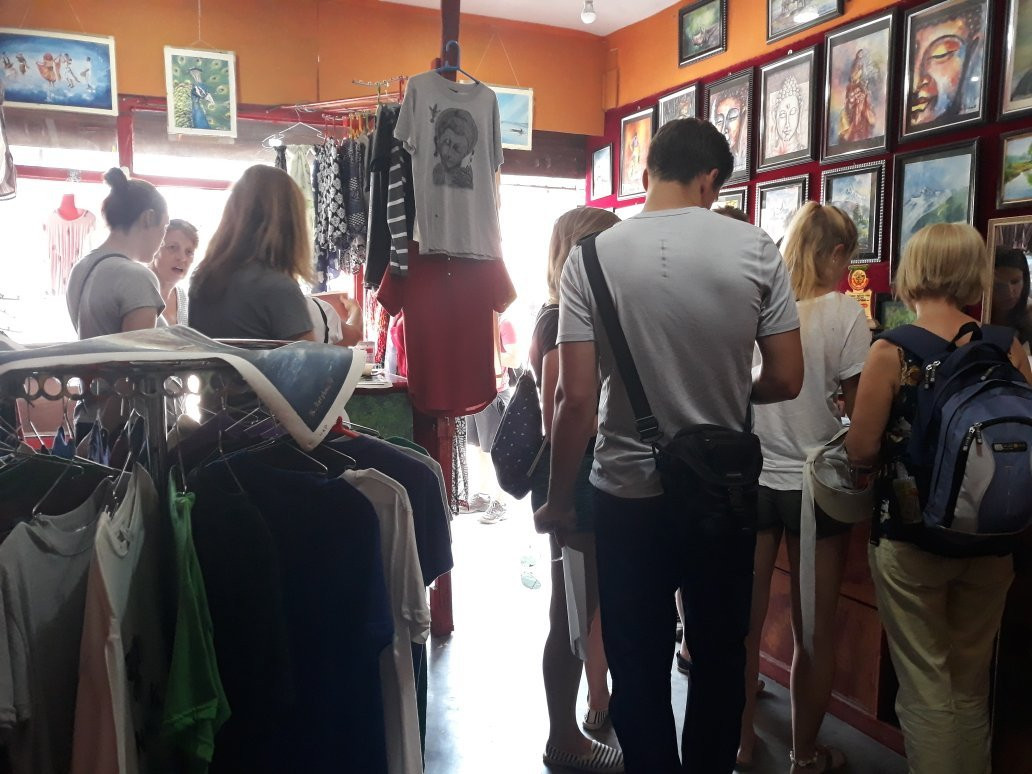 Artist Ram Krishna Bhatta-苏拉哈必去景点