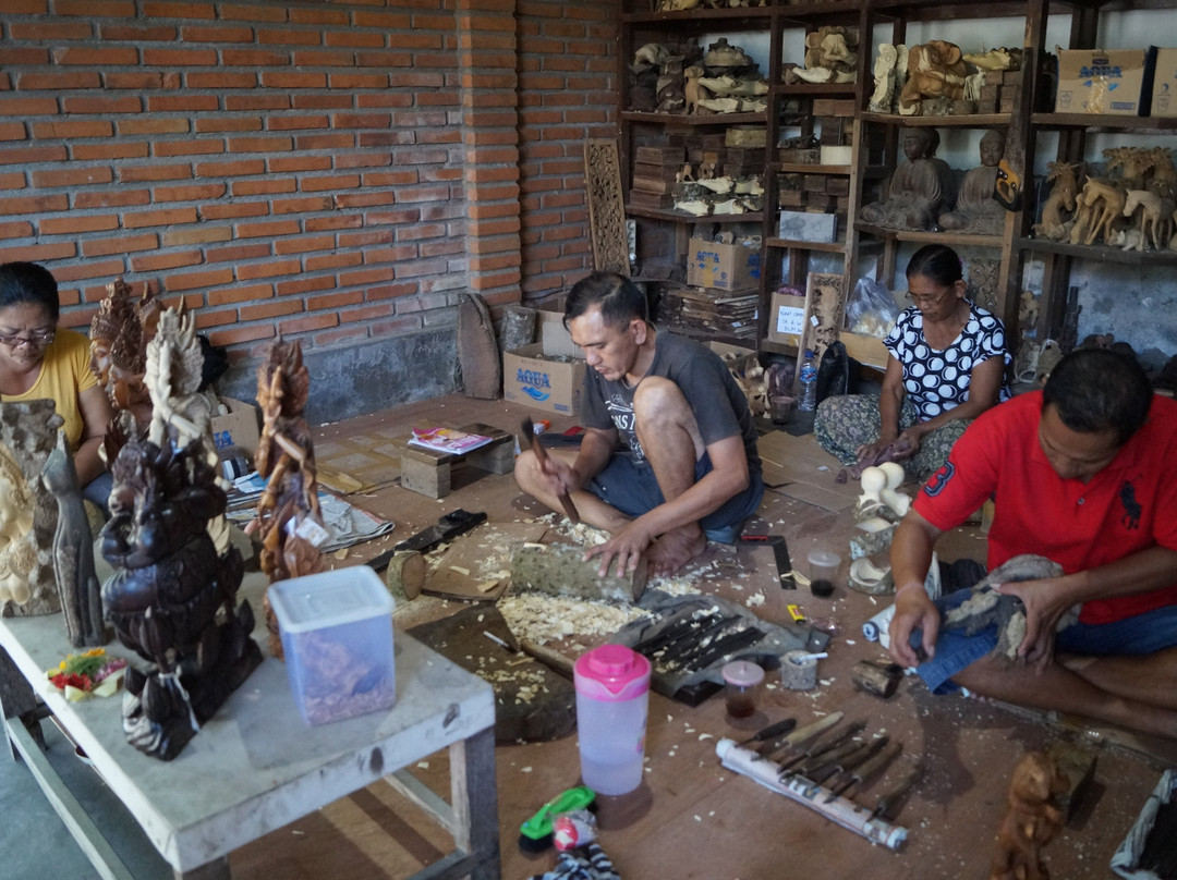 Werochana Wood Carving-Kemenuh必去景点