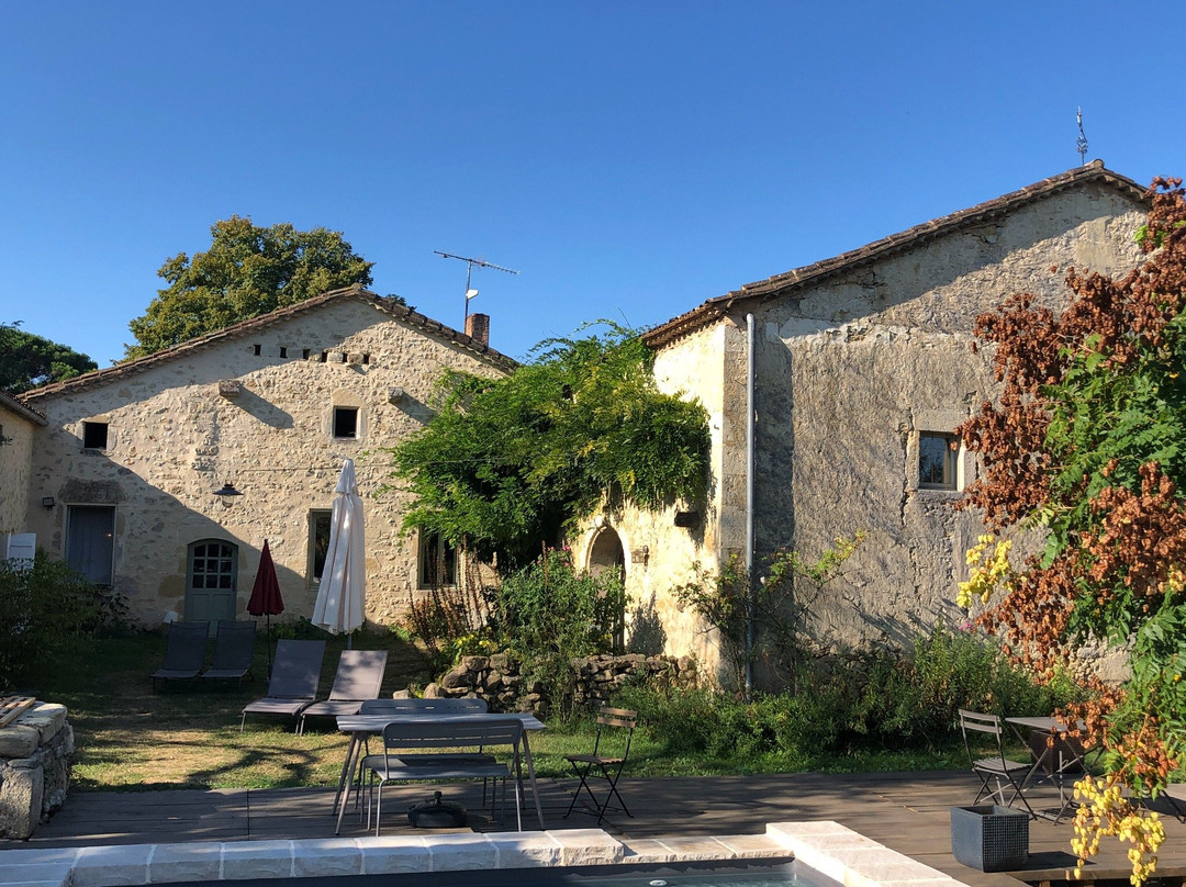 Le Clos Des Abeilles主图