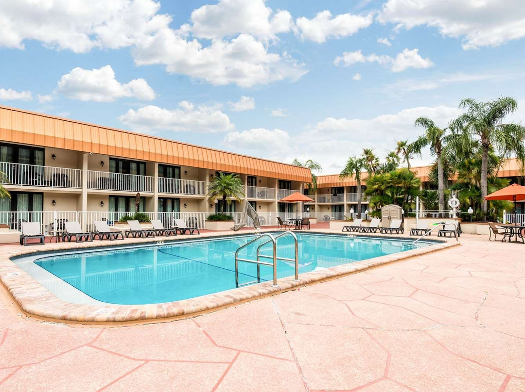 Quality Inn & Suites Tarpon Springs South主图