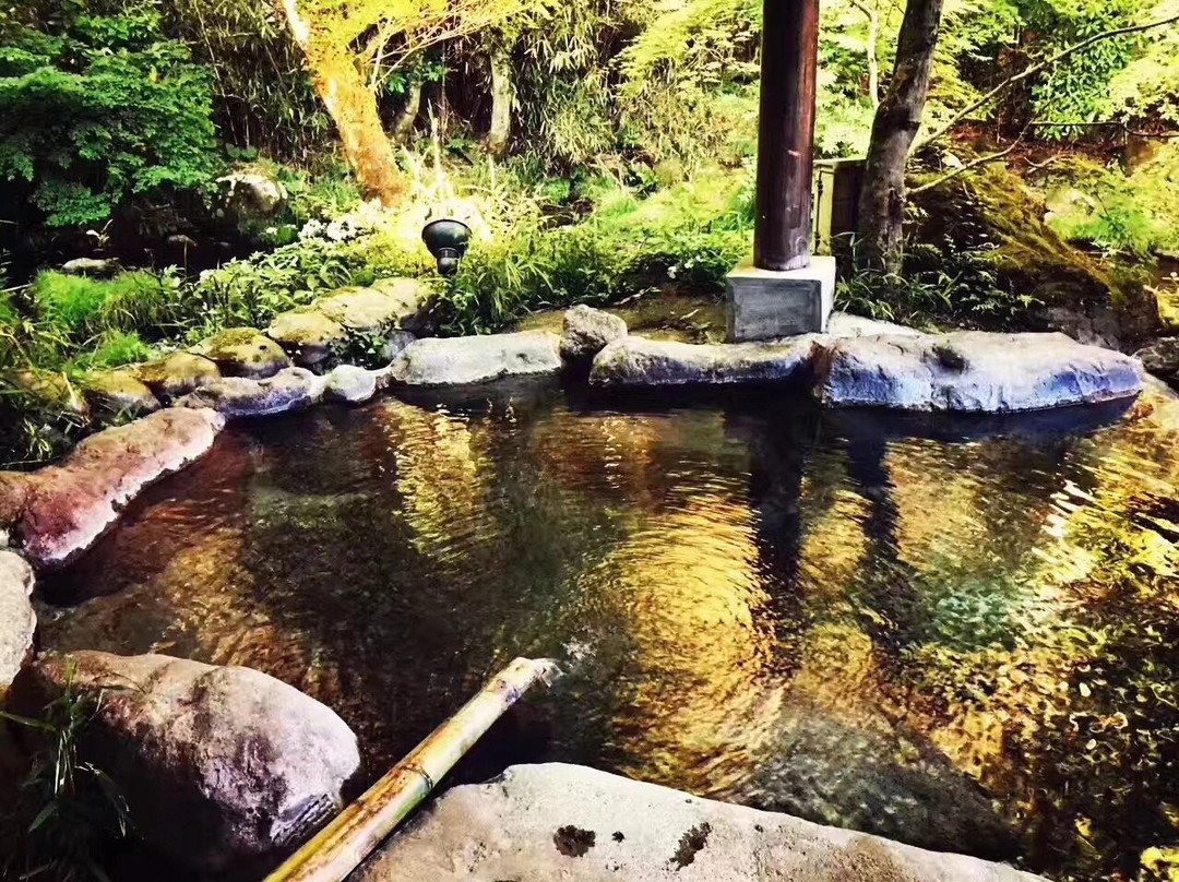 汤布院 月灯庵主图