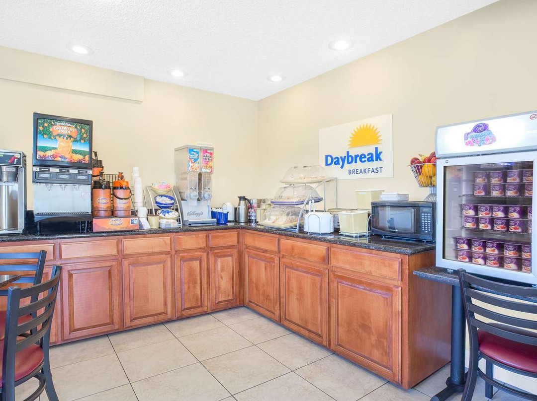 Days Inn by Wyndham Turlock主图