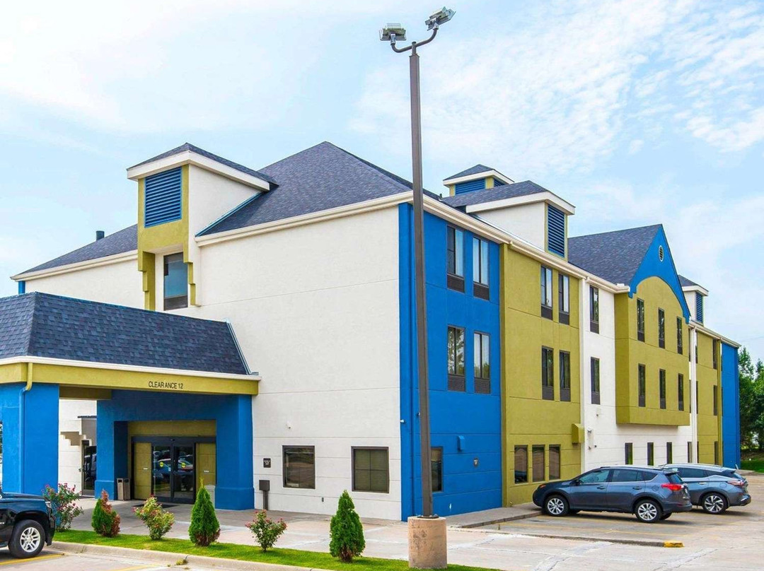 Red Lion Inn & Suites Blue Springs主图