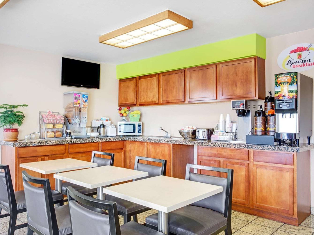 Super 8 by Wyndham Casa Grande主图