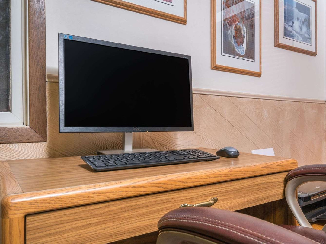 Super 8 by Wyndham Superior WI主图