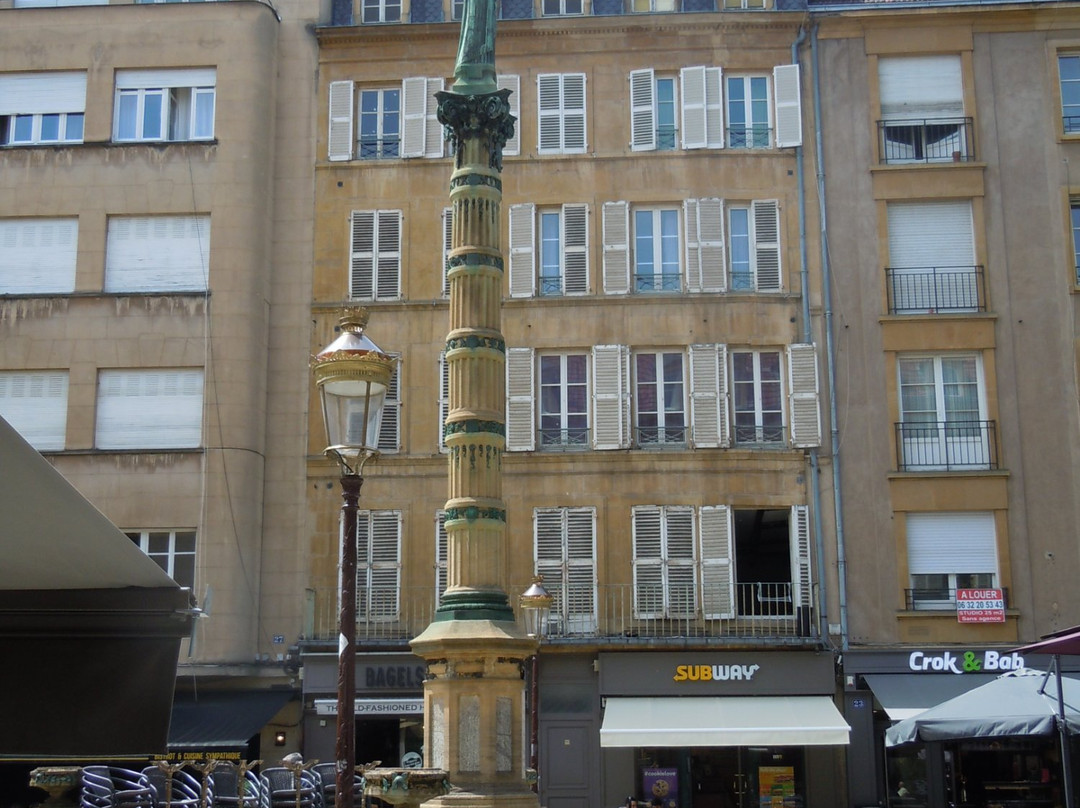 La Colonne de la Vierge-梅斯必去景点