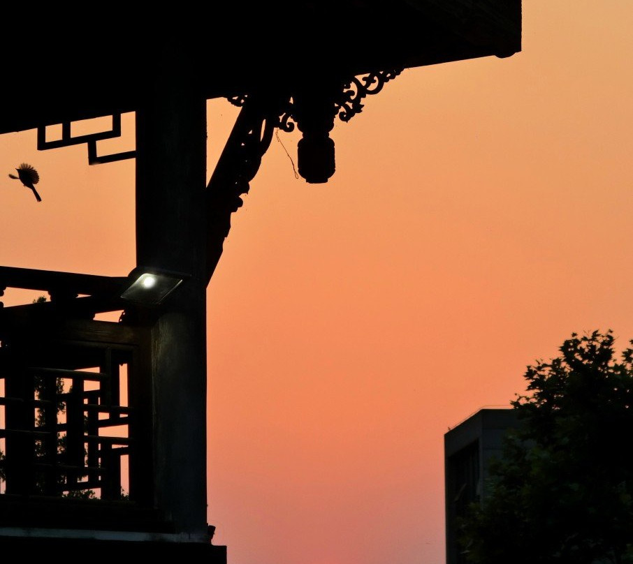 金佛山两江酒店主图