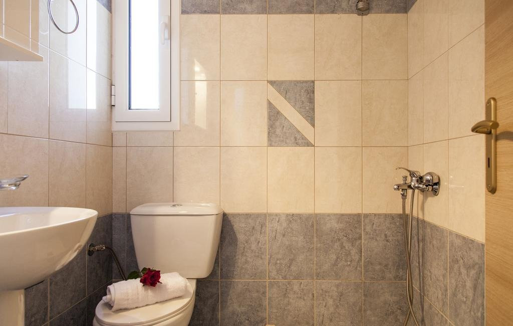 Apolpaina Luxury apartments主图