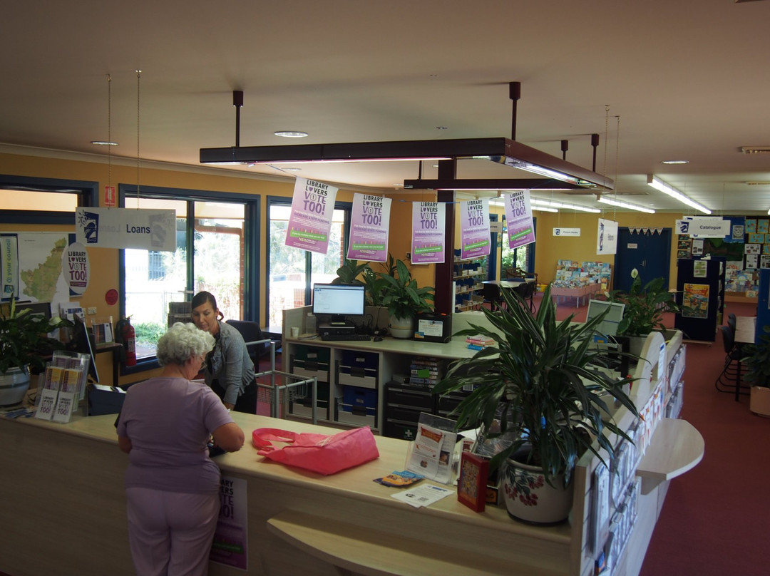 Toormina Library-科夫斯港必去景点