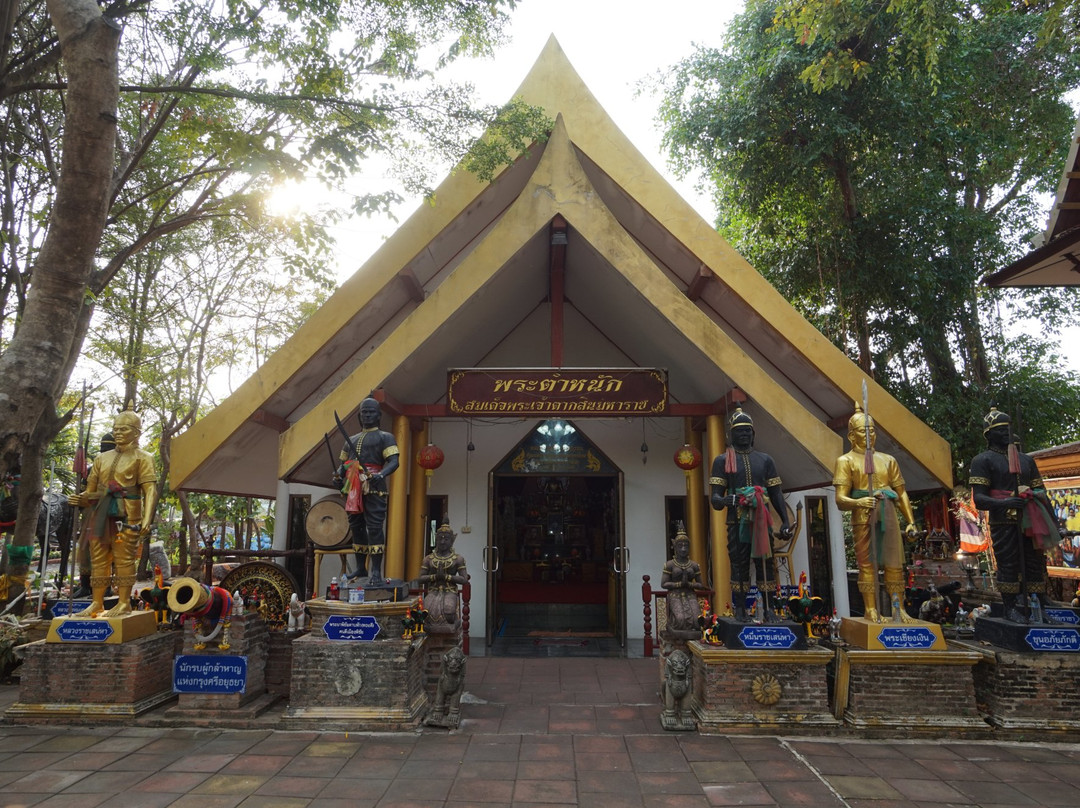Wat Ko Kaew Ketsadarop-大城必去景点